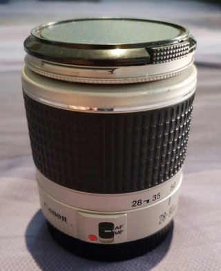 Canon EOS 300 + Objetivo 28-90mm