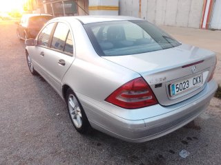 Mercedes-Benz 220 2002