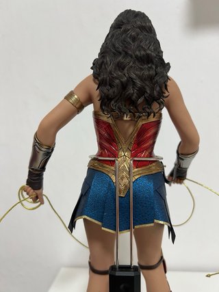 Hot Toys Wonder Woman 1984 MMS584 1/6