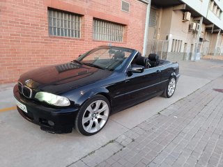 BMW 323i