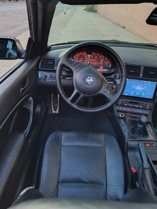 BMW 323i