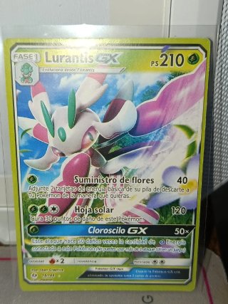 Carta Pokémon Lurantis GX 15/149