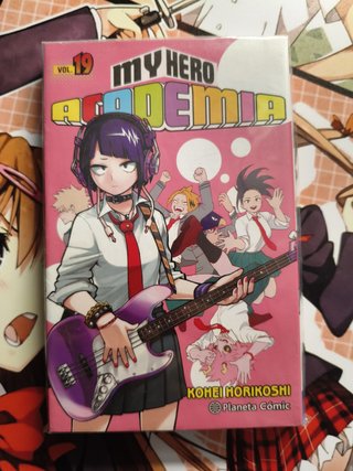 Mangas My Hero Academia (se venden por separado).