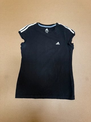Camiseta deportiva negra Adidas