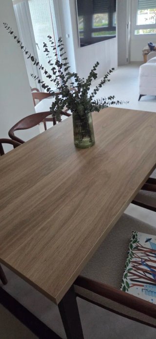 Mesa de comedor y 4 sillas