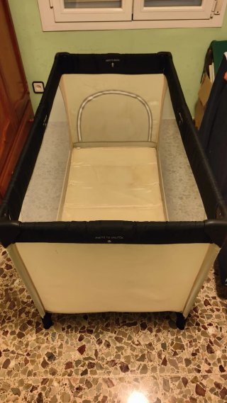 Cuna de viaje plegable