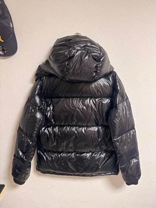 Chaqueta Moncler Negra Brillante