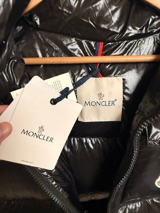 Chaqueta Moncler Negra Brillante