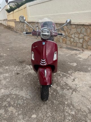 Vespa Roja matricula belga se descontara el cambio