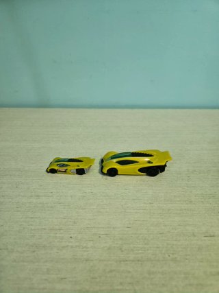 HotWheels Side Draft Mattel - 2 macchinine