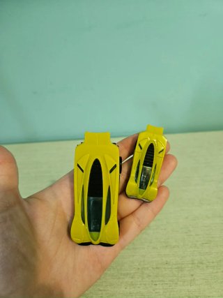 HotWheels Side Draft Mattel - 2 macchinine