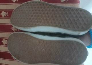 Scarpe Vans nere e bianche