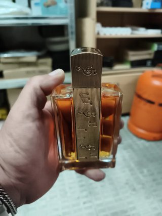Perfume Lattafa Árabe Blanco y Dorado 100ml