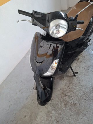 Moto Scooter 125cc Negra