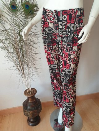 Pantalón Isato Estampado Letras Talla M