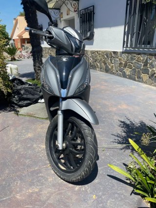 Kymco People S 125cc ABS Scooter Gris/Rojo