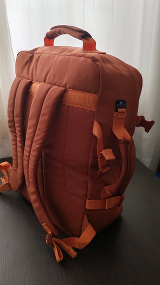 Mochila CabinZero 44L SERENGETI,  exclusivo. NUEVA