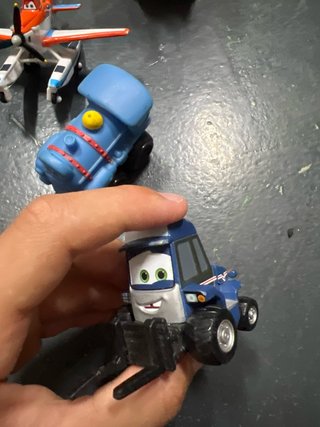 Lote de 4 Juguetes: Avión, Helicóptero, Coche