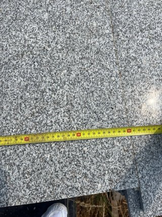 Piedra gris pulida para casa