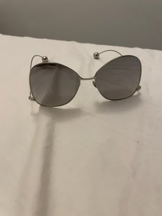 Gafas de sol plateadas