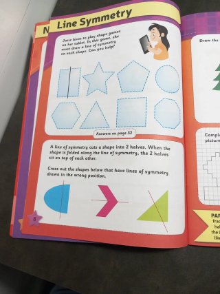 Cuaderno actividades de matemáticas en inglés.