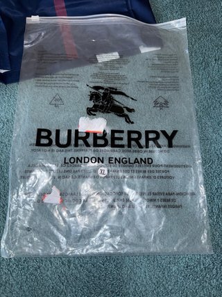 Costume Burberry XL ma questo capo veste M.