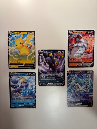 Lote 5 Cartas Pokémon V (Pikachu, Umbreon, etc.)