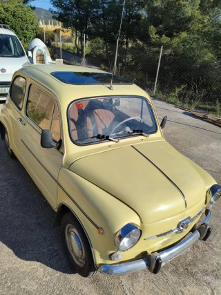 SEAT 600 1996