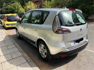 Renault Scenic 2012