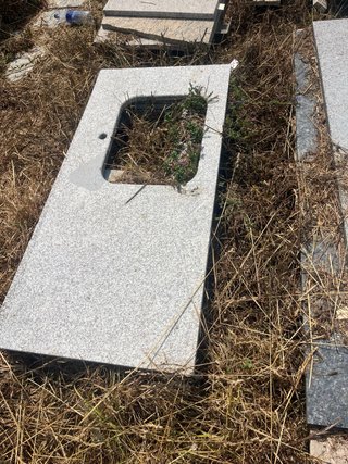 Encimeras/Barbacoas de piedra con agujero
