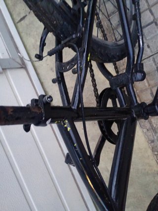 Bicicleta infantil negra