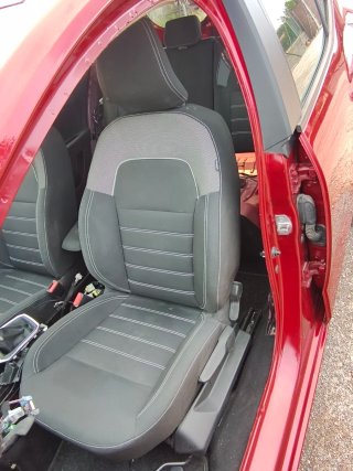 Dacia Sandero 2021 inundado