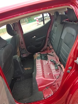 Dacia Sandero 2021 inundado