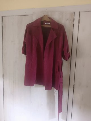 Blazer morado con cinturón