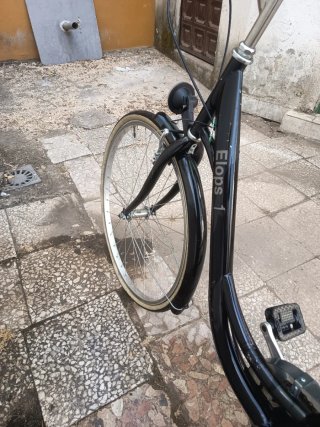 Bicicleta Paseo B'Twin Negra