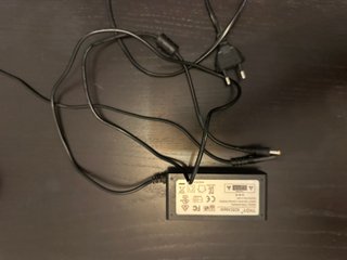 Nikon D5600 12.894 disparos + 18-55 VR + Extras