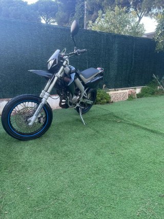 Derbi Senda DRD Supermotard Negra
