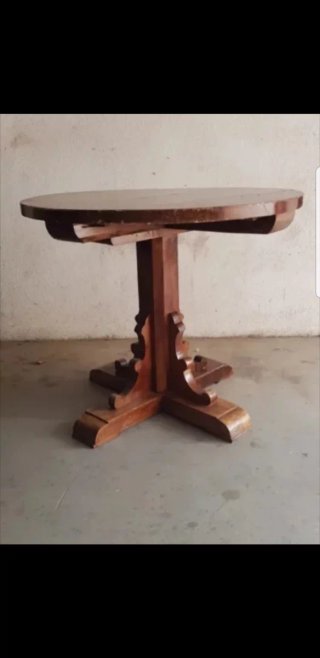 Mesa rústica castellana de madera