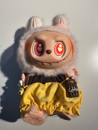Labubu figura peluche