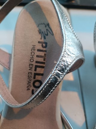 Sandalias Pitillos Tacón Medio Beige/Plata