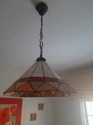 Lámpara cónica de techo cristal naranja y rojo