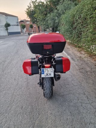 BMW S1000XR 2015 Roja y Negra