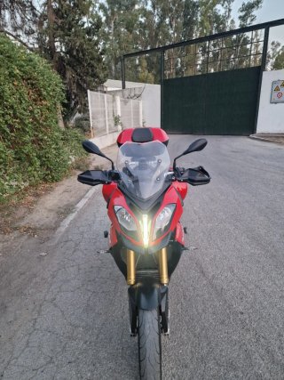 BMW S1000XR 2015 Roja y Negra