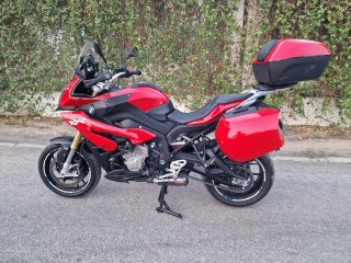 BMW S1000XR 2015 Roja y Negra