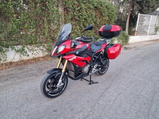 BMW S1000XR 2015 Roja y Negra
