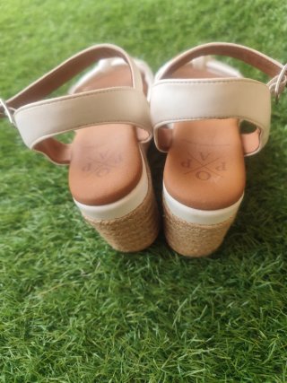 Sandalias Popa cuña esparto blancas