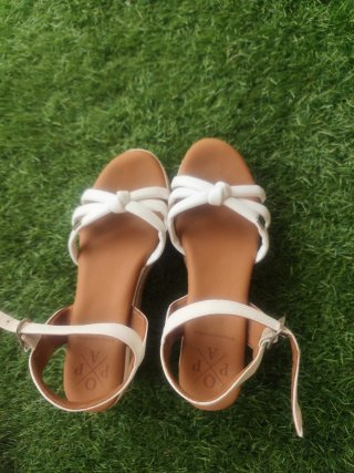 Sandalias Popa cuña esparto blancas