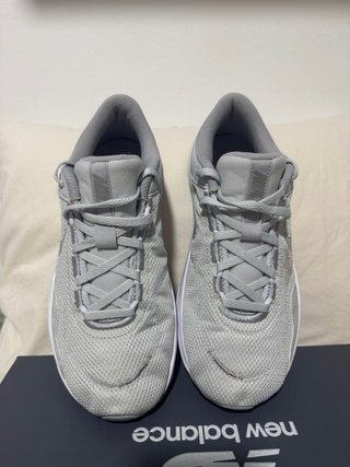 Nike Legend Essential 3 Gris/Blanco Talla 42