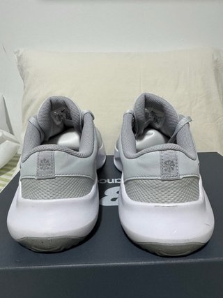 Nike Legend Essential 3 Gris/Blanco Talla 42