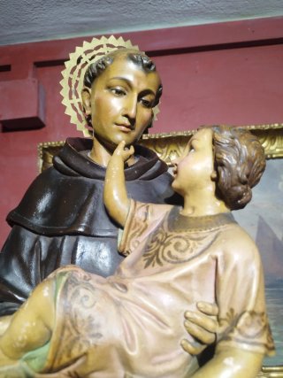 Antiguo San Antonio con Niño